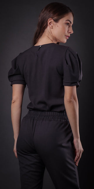 Filipina Dark Gray Cosmopolitan