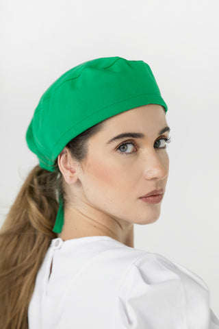 gorro quirurgico verde para mujer vista lateral mr bon